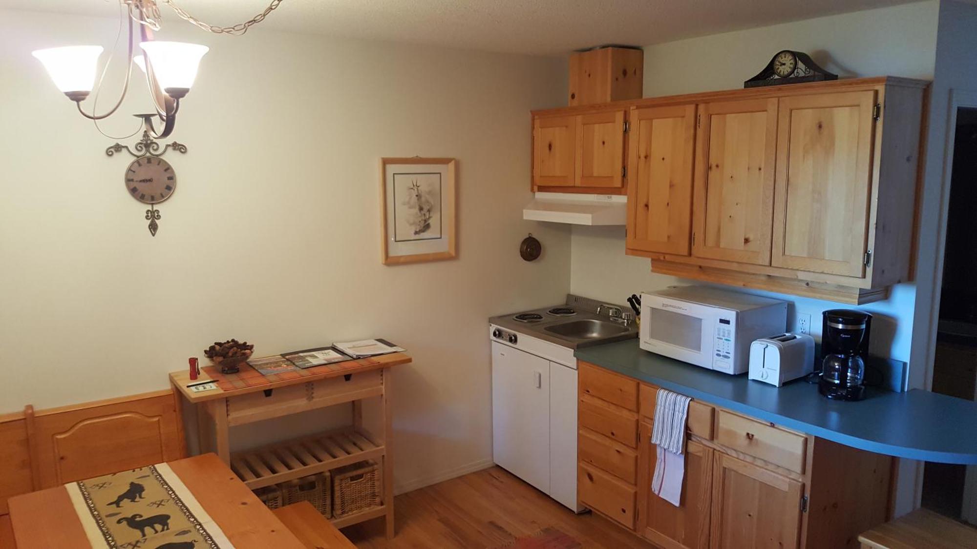 Wettstone Guest Ranch Bed & Breakfast Bridge Lake Bilik gambar