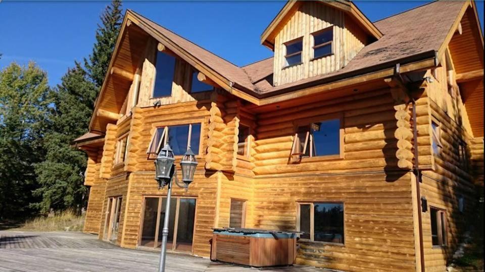 Wettstone Guest Ranch Bed & Breakfast Bridge Lake Bilik gambar