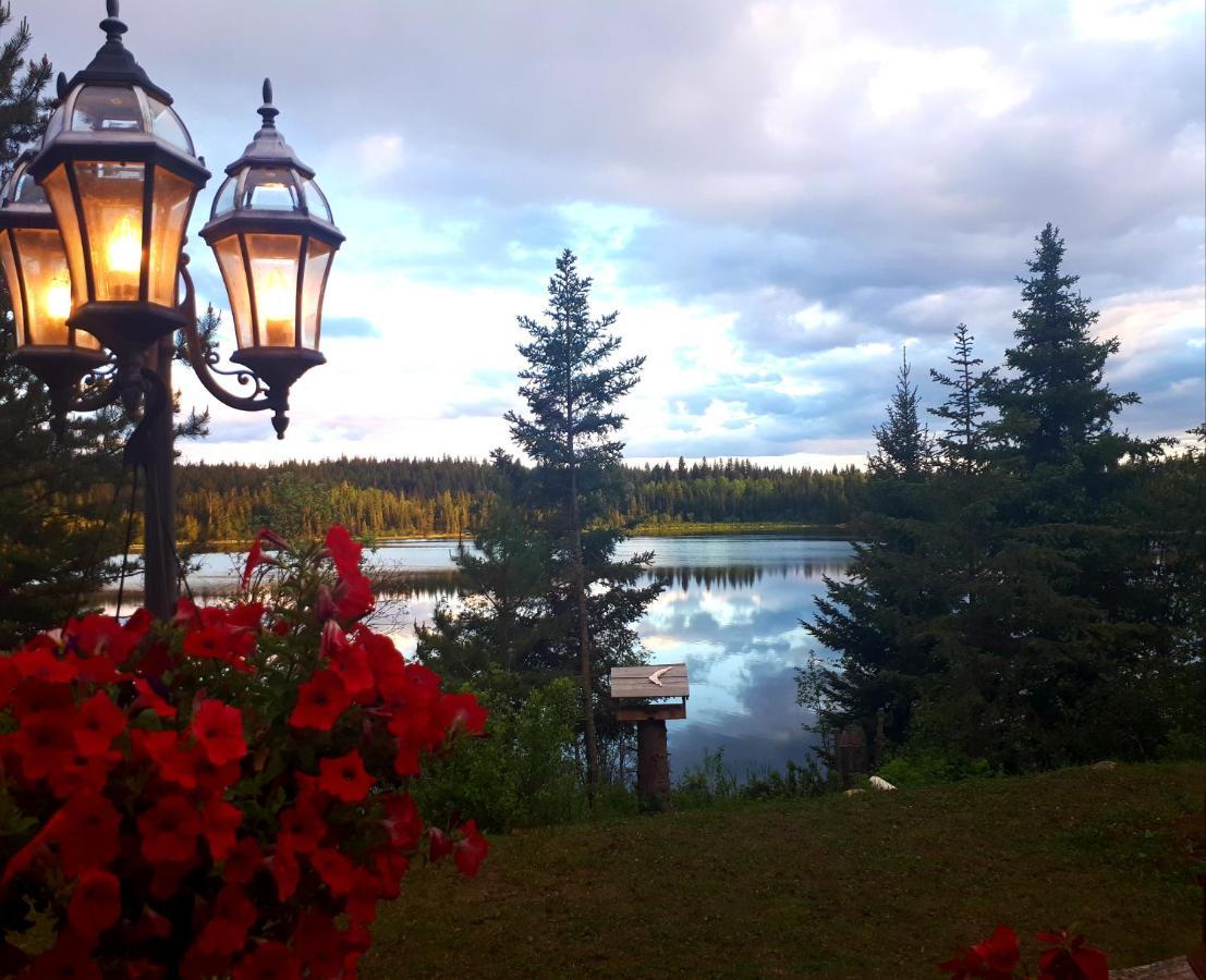 Wettstone Guest Ranch Bed & Breakfast Bridge Lake Luaran gambar
